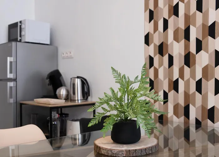 Clairchêne - Cosy Centre Parking Spacieux Familial Verdun-sur-Meuse